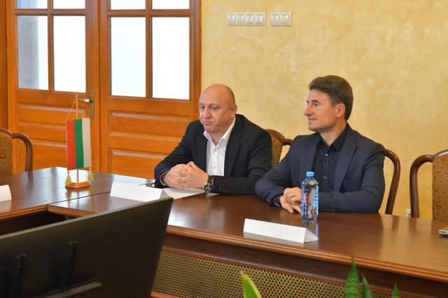 Project launch conference