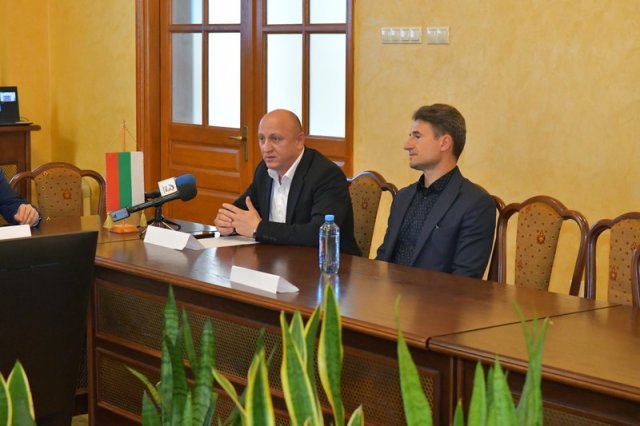 Project launch conference